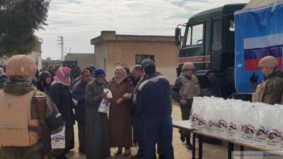 Жители сирийской провинции Даръа получили гумпомощь от российских военных - newinform.com - Россия - Сирия - Сирия - провинция Даръа