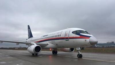 Авиакомпания "Россия" снова не нашла лизингодателя для поставки трех SSJ 100 - piter.tv