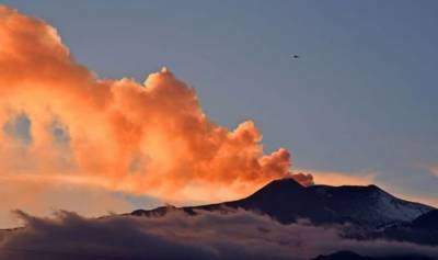 Вулкан Этна проснулся на Сицилии: впечатляющие фото и видео - news.24tv.ua