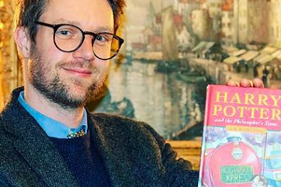 Гарри Поттер - Старая книга о Гарри Поттере принесла семье шесть миллионов рублей - lenta.ru - Англия
