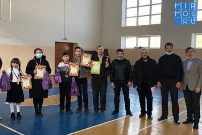 Школьники Акушинского района соревновались по шахматам - mirmol.ru - район Акушинский