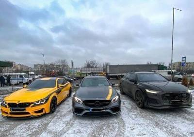 В столице заметили три роскошных авто (ФОТО) - enovosty.com - Киев - Столица