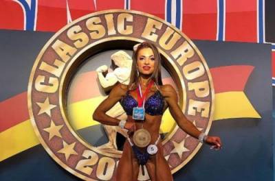 Отрадно: украинка завоевала золото в чемпионате мира по фитнес-бикини - from-ua.com - Испания