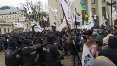 Протест под Верховной Радой: полиция и Нацгвардия перешли в усиленный режим - dialog.ua
