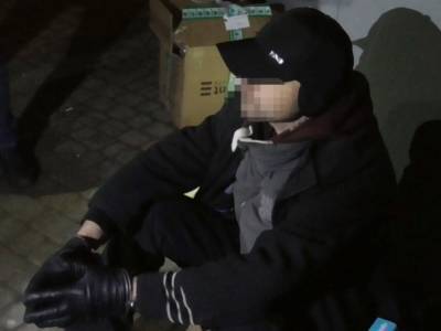 Прятался за помойками и делал вид больного: во Львове задержали грабителя - фото - 24tv.ua - Львов