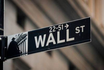 Уолл-стрит держится в узких диапазонах, в фокусе - ФРС - smartmoney.one - США - New York