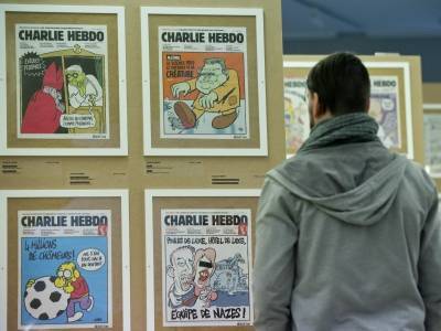 Charlie Hebdo - Вынесены сроки большинству устроителей теракта в Charlie Hebdo в 2015 году - sobesednik.ru - Париж
