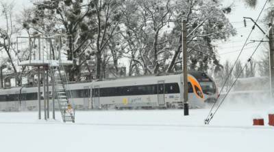 Тарас Шевченко - УЗ запускает еще два поезда в Карпаты - ru.slovoidilo.ua - Украина - Кривой Рог - Херсон - Харьков - Полтава - Ужгород