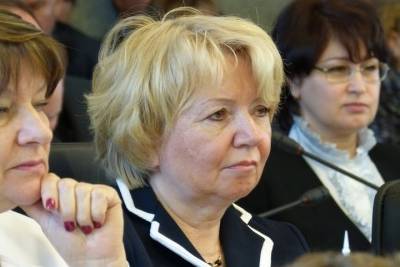 Эмилия Слабунова - Депутат Слабунова станет зампредседателя комитета по здравоохранению и социальной политике - karel.mk.ru - республика Карелия