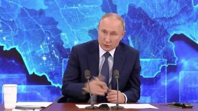 Владимир Путин - Путин допустил обсуждение введения международных сертификатов для привитых от коронавируса - piter.tv