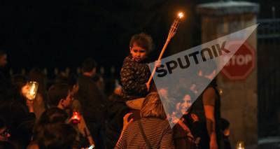 Никола Пашинян - Армянская оппозиция проведет факельное шествие к военному пантеону "Ераблур" - ru.armeniasputnik.am - Армения
