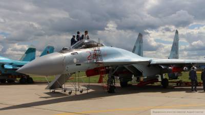 Американские СМИ оценили маневренность российского истребителя Су-35 - polit.info - США