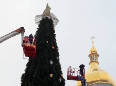 митрополит Епифаний - Епифаний объяснил, почему настаивал на звезде на главной елке вместо шляпы - news.bigmir.net - Киев