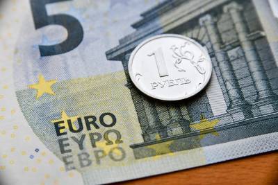 Владислав Гинько - Эксперт прокомментировал рост курса евро по отношению к рублю - m24.ru