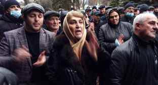 Участники акции в Буйнакске потребовали отставки главврача райбольницы - kavkaz-uzel.eu - Буйнакск - район Буйнакский