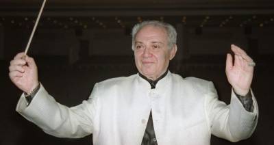 Сергей Собянин - Мэр Москвы - Сергей Собянин поздравил с днем рождения народного артиста Эдуарда Грача - m24.ru - Москва - Одесса