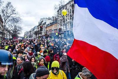 Во Франции - Во Франции массовые протесты переросли в беспорядки (ВИДЕО) - vedomosti-ua.com