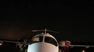 Пассажирский Boeing запросил экстренную посадку в аэропорту Сургута - newinform.com - Сургут