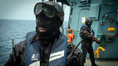 Пираты взяли в плен украинских моряков в Гвинейском заливе - politros.com - США - Украина - Киев - Нигерия