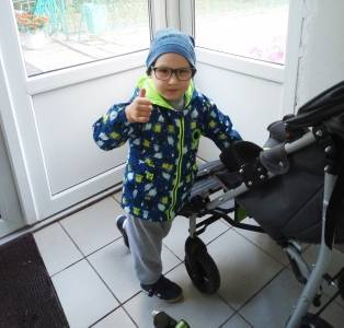 Чтобы ножки ходили. В Кунгуре открыли десятый рождественский благотворительный марафон «Подари надежду» - iskra-kungur.ru