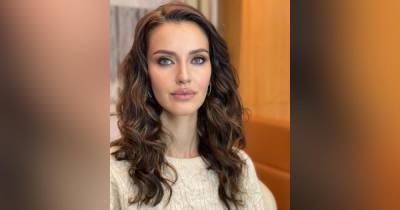 Анджелина Джоли - Звезда "Великолепного века" увеличила губы и стала копией Джоли - ren.tv
