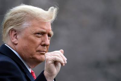 Дональд Трамп - Джо Байден - Трамп повременит с решением об участии в выборах 2024 года - lenta.ru - США