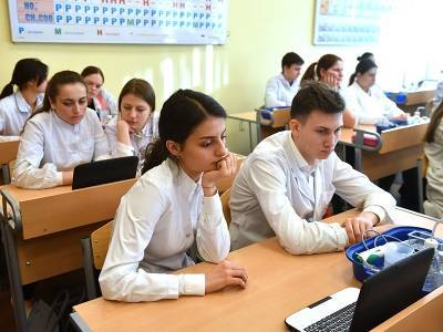 Дмитрий Рогозин - Мэрия Москвы опрашивает учителей и школьников о политике и митингах - sobesednik.ru - Москва