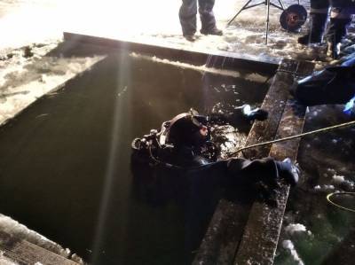 Тело погибшей женщины извлекли водолазы из Оки в Выксе - vgoroden.ru - Нижегородская обл.