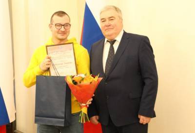 Сергей Бебенин - Главреду Online47 Александру Телегину вручили диплом творческого конкурса "Дела и лица" - online47.ru - Ленинградская обл.