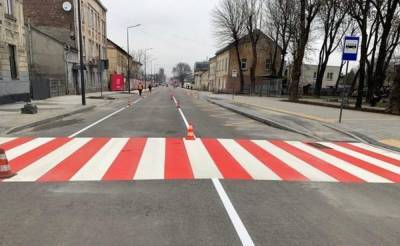 Во Львове открыли для проезда часть отремонтированной улицы Богдана Хмельницкого - 24tv.ua - Львов