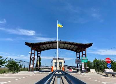 Пассажиропоток в Крым за год упал в пять раз – погранслужба - news.bigmir.net - Украина - Крым - Херсон