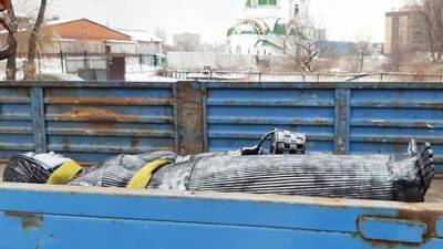 Жители Нововоронежа пришли проститься с демонтированной Аленкой. Видео - vesti.ru - Воронеж - Нововоронеж