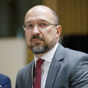 Михаил Федоров - Денис Шмыгаль - В Украине сегодня начинается выплата компенсации ФОПам за карантин - reporter-ua.com