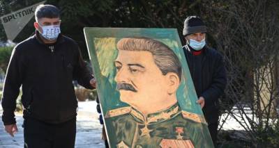 Сталин в тренде: 21 декабря в Гори отметили день рождения "вождя народов" - фото - sputnik-georgia.ru - Грузия
