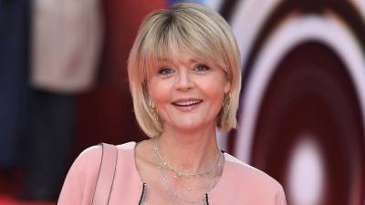 Юлия Меньшова - Меньшова пожаловалась, что в детстве ее ни разу не выбрали Снегурочкой - 5-tv.ru