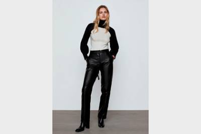 Покупатели подняли на смех «недошитую» вещь в магазине Zara - lenta.ru - Нью-Йорк