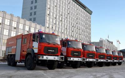 Спасительные рукава: смотрим на пожарный Урал в деле - zr.ru
