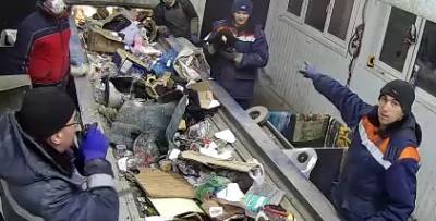 Кот в мешке. На сортировке спасли животное, выброшенное на свалку - ulpravda.ru - Ульяновск
