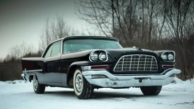 5,5 метров роскоши: в Кимрах Тверской области за 5 млн рублей продают Chrysler 1957 года - afanasy.biz - Москва - США - Тверская обл.