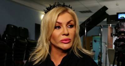 Александр Пономарев - Ирина Билык - 50-летняя Билык отожгла с неугомонным DZIDZIO, кадры плясок: "Напоминает фильм "Маска" - sport.politeka.net