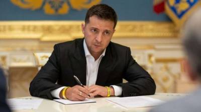 Владимир Зеленский - Зеленский подписал закон о налоговых льготах для музеев, театров и зоопарков - lenta.ua