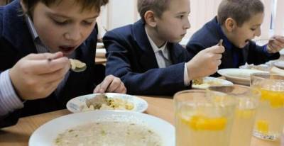 В школах и детсадах Чернигова подорожает питание - lenta.ua