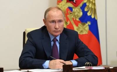 Владимир Путин - Александр Новак - Путин заявил, что в нефтяной отрасли нельзя хулиганить с потребителями - m24.ru
