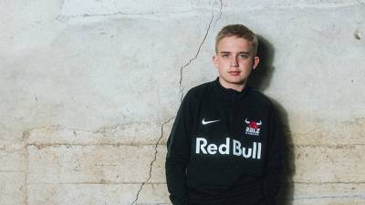 14-летний киберспортсмен установил мировой рекорд в FIFA 2021 - 24tv.ua