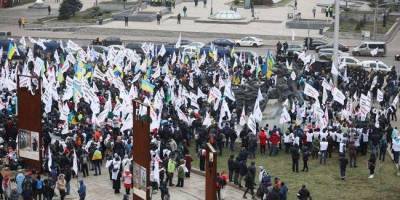 ФОПы вышли на бессрочную акцию протеста в Киеве. Планируют пойти к Офису президента и на концерт Квартала-95 - nv.ua - Киев