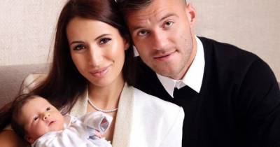 "Наш новенький": жена звезды украинского футбола показала милое фото с маленьким сынишкой - tsn.ua - Англия