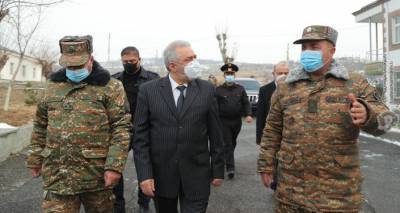 Вагаршак Арутюнян - Министр обороны Армении посетил миротворческую бригаду ВС Армении - ru.armeniasputnik.am - Афганистан - Косово - Ливан