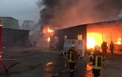 Светлана Водолага - В Киеве масштабный пожар: горят склады - rbc.ua - Киев