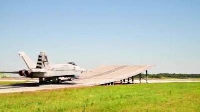 Американский F/A-18 "сильно ударит" по российскому МиГ-29 - piter.tv - Индия