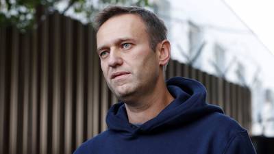 Алексей Навальный - Генерал ФСБ в отставке назвал отравление Навального «актом государственного терроризма» - znak.com